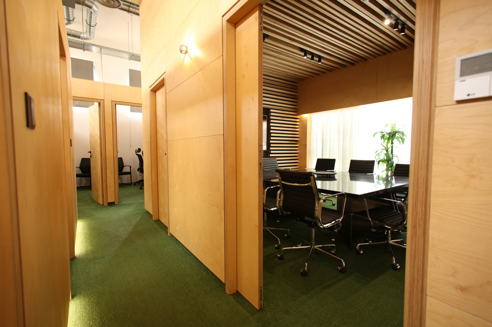 Facility 8 - printer area